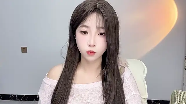 Lucy_8858 - 舔手指~
