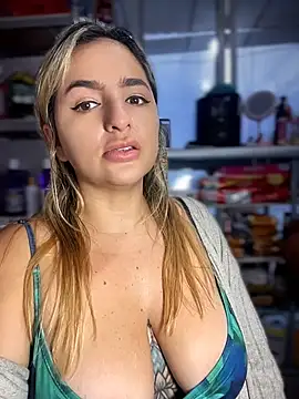 Sammyqueenx21 - full naked at the store