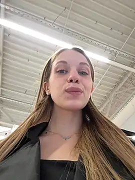 Olivia_Jemison - Lick + suck my nipples in STORE