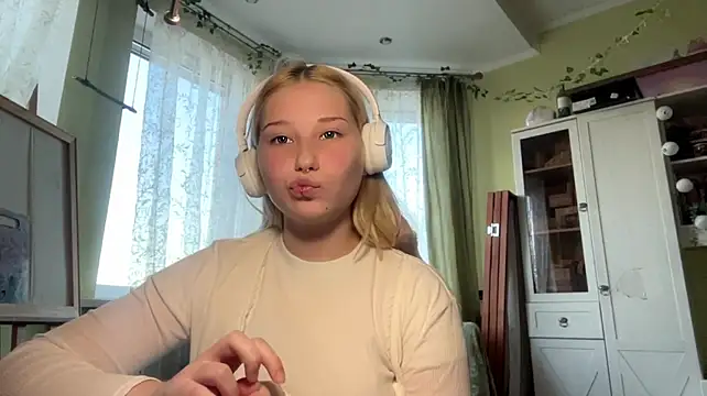 KayleighIacovone - touch my body for you