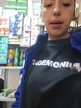 Cute_hollywood_0 - bounce tits