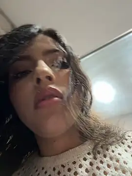 Natalia-acosta - SPIT TITS IN THE MALL + ASS RED (RISKY)