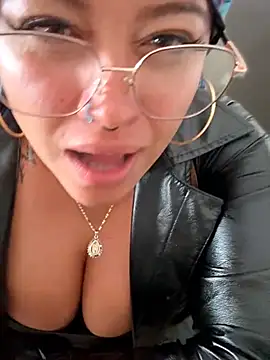 Outdoors-Mia_Khalifa - SQUIRT shhhhhhh outdoors