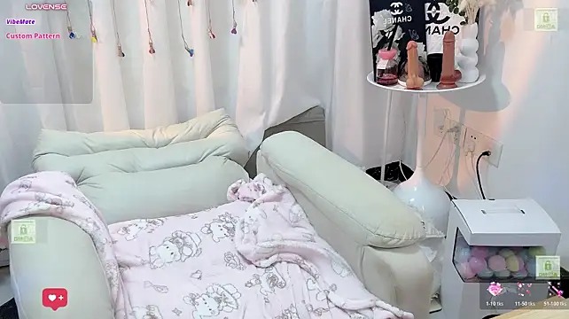 Yoyo_520 - Yoyo一直咳嗽没好转 需要疼爱和关心~脱上衣