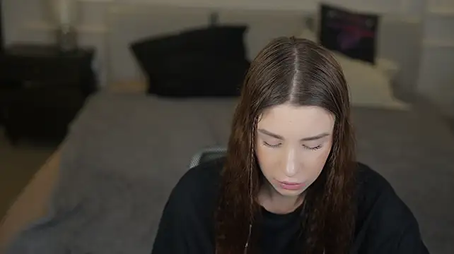 Selena_Glow - naked ass 1 girl