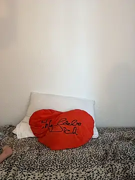 Mia_spicyy - panties off🐱