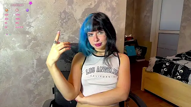 LusyPoetry - flash boobs
