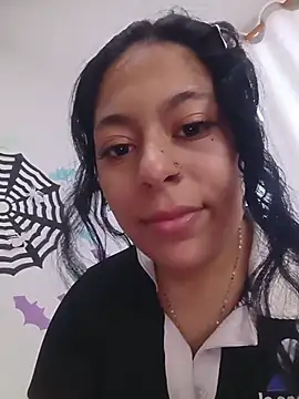 Laila_and_konny - Scissors, and kisses