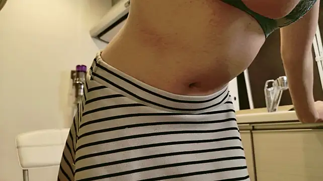 Sayaka_xo - 超過激枠の為、視聴自己責任でお願いします。