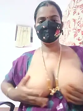 Tamilratchasii - Open boobs