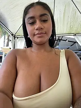 NayTorres - FUCK ME SO HARD IN PUBLIC