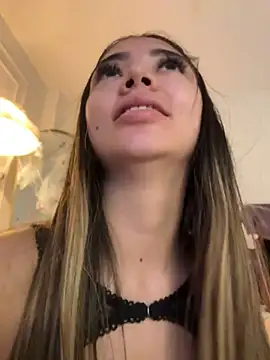 HoneyMollyX - SUCK MY FINGERS SLOWLY + LOOK AT U 😈