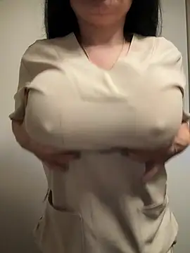 Janna099 - Spank x5 in the ass
