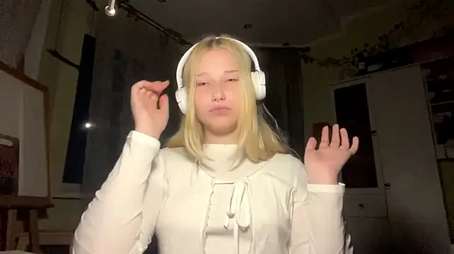 KayleighIacovone - touch my body for you