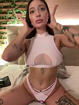 AlishaRuby - ride dildo