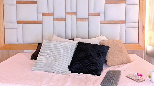 Celeste_sanz - naked 💥👅🍑