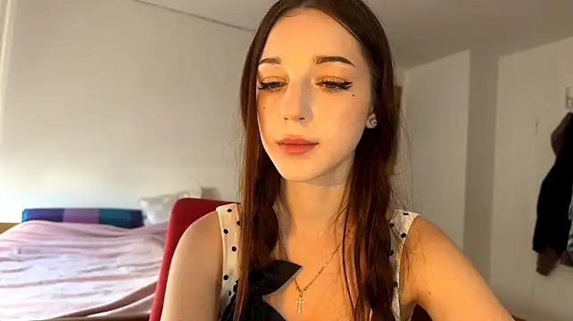 AntoninaErtle - Slide straps down