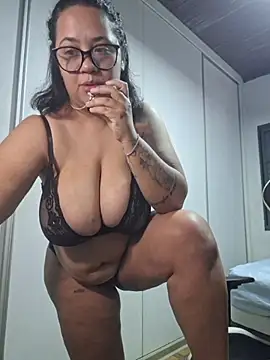 Yasminmeyerofc - Show my big tits | peitos