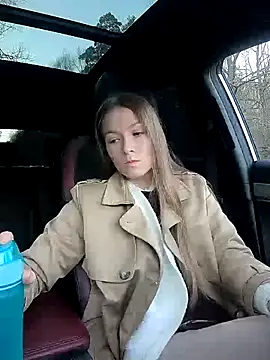 CompactBaby - PUSSY PLAY IN CAR