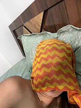 Miss_kanika76 - Ass hol ke