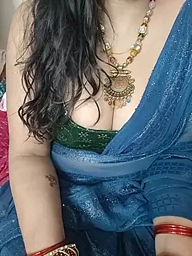 _in_v_a_n_i_ll_a - Dildo pusy f