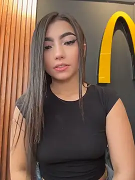 Valentina-gomezz - DOMI IN MY CLIT + SPIT TIS IN PUBLIC