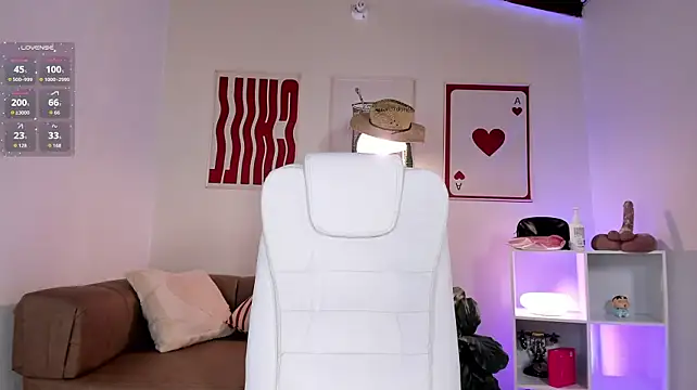 Emi_luv - OIL IN ASS AND SPANK