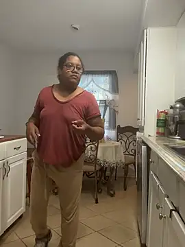 Ebonyred - Anal plug oil tits