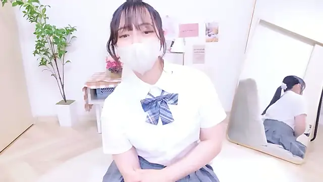 _Yuurin - 30秒盗撮アングルで♡スカートの中覗かれちゃう//