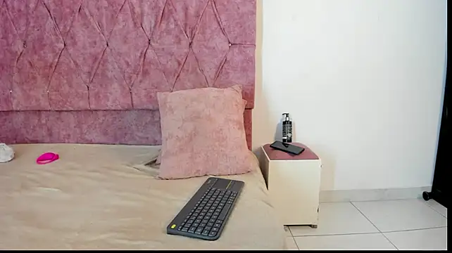 Yuly_alex11 - fuck my pussy in the missionary position