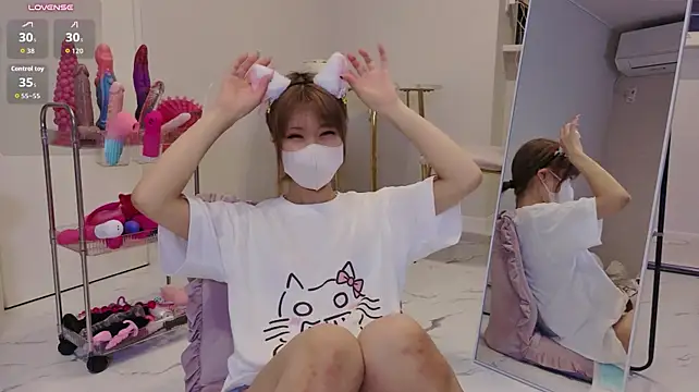 -Nyanko-chan- - 盗撮アングルでスクワット5回💞