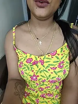 Tamil__Thara003