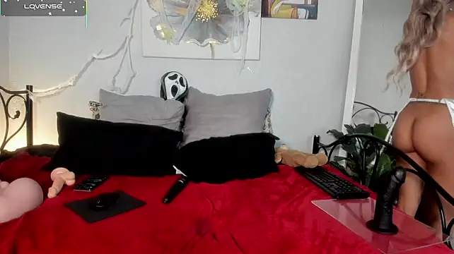 ChelseaQuinn - Dildo play till I squirt