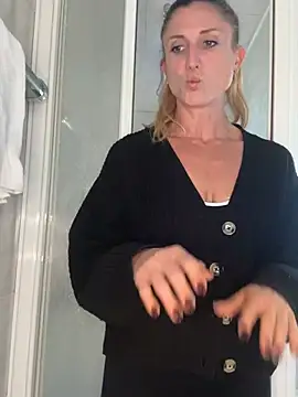 VivienneBlac - Spit on tits🍒