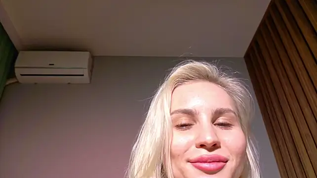 Baeonlive - Cumshow with a lot of squirt💦