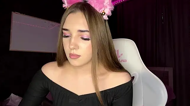 PamelaBurson - My pussy photo in your PM
