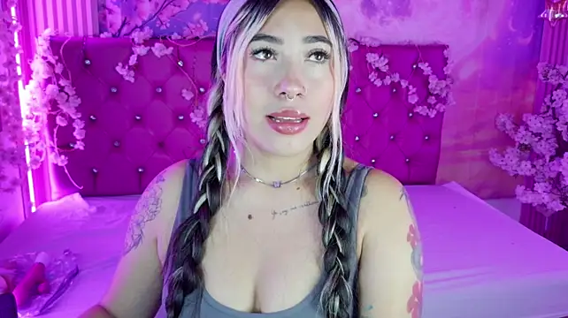 ManuelaVeeleez - Full naked