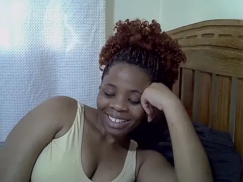 sawyer_ama's Live XXX Chat