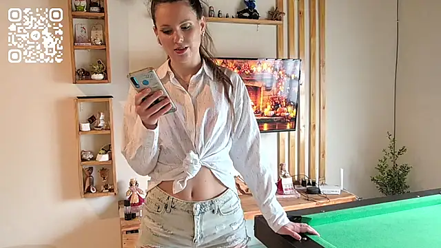 JacklynSwisshelm - I'll suck my finger and just imagine...