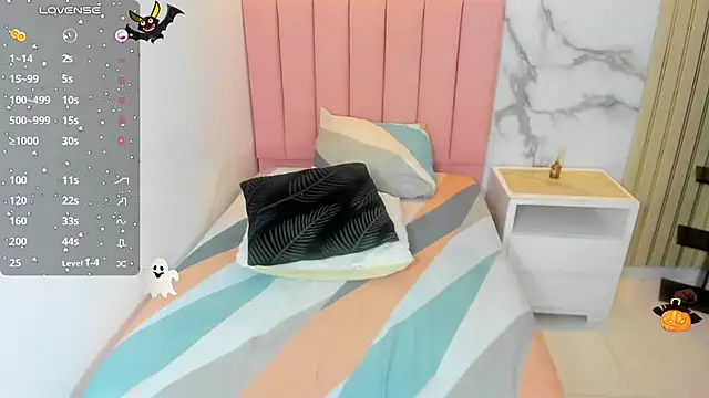 KAIA_BUTLER - blowjob very messy