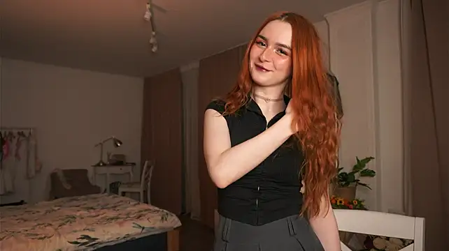 Gummymila - I'm taking off my top