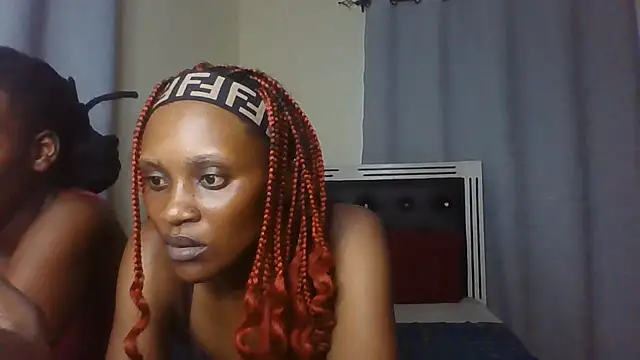 Luxelle - lesbian show
