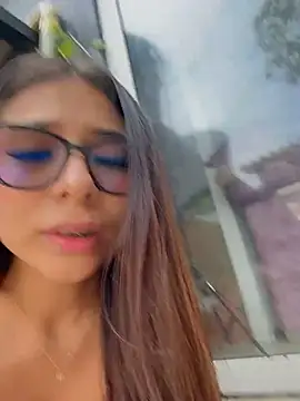 Amira_cute2 - RIDE DILDO COWGIRL REVERSE