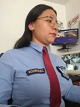 Queen_linda1 - Sit on my face!🎀(NO PANTIES)
