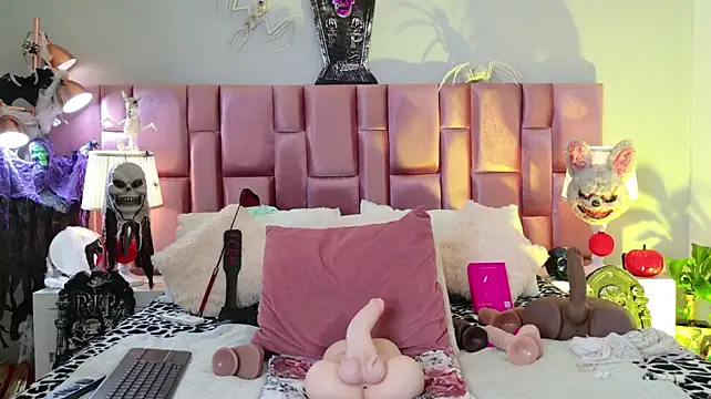 Anaa_Bellaa
