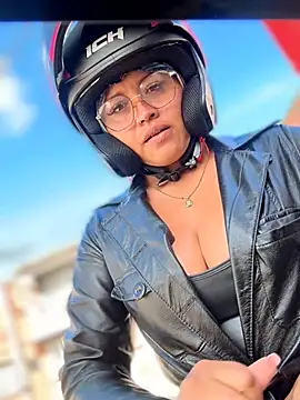 Outdoors-Mia_Khalifa - SQUIRT in front of the neighbor
