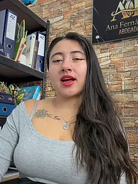 _Sarah-Office1 - Oil my boobs 🍒🍒