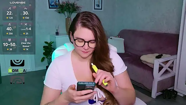 KellyKleine - Spoil me with your Vibes🤍🎀🧸🌷🍭