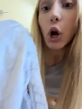 Pink_Kiss - Pussy rub in doggy near urinals moans