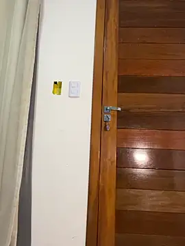 MusaNatacha - Brincar com o grelo